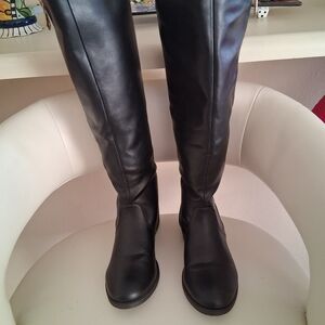 Black Heeled Boots